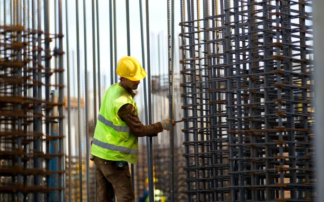 Equipar la obra desde cero: lo que no puede faltar en tu proyecto industrial esta primavera